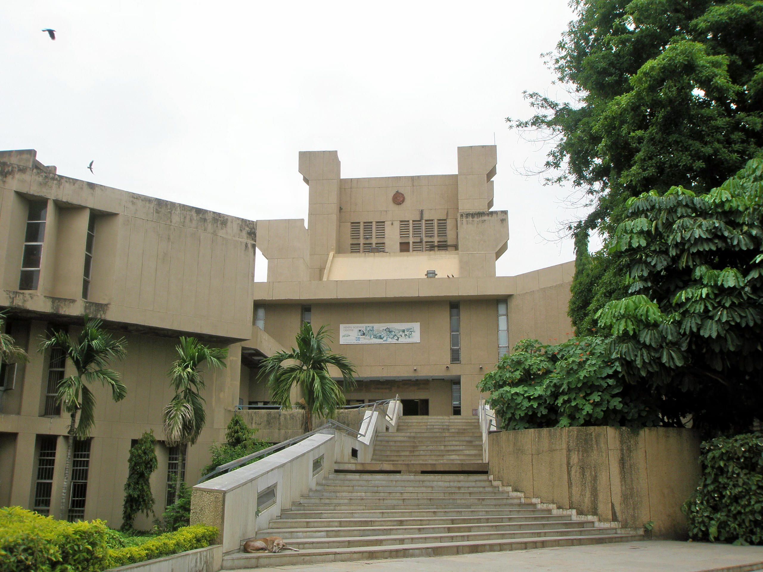 Nehru Science Centre Overview