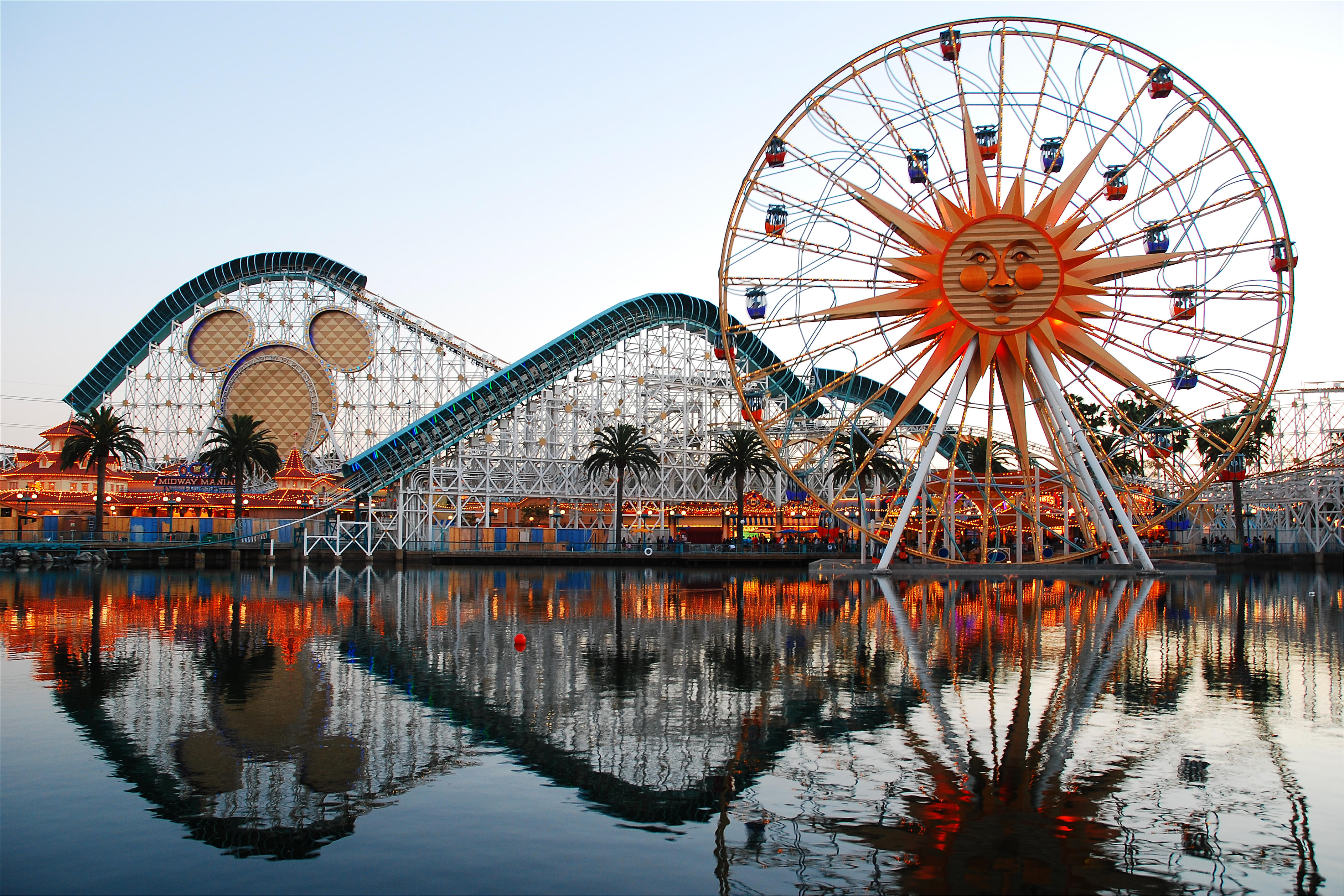 Anaheim Tour Packages | Upto 40% Off