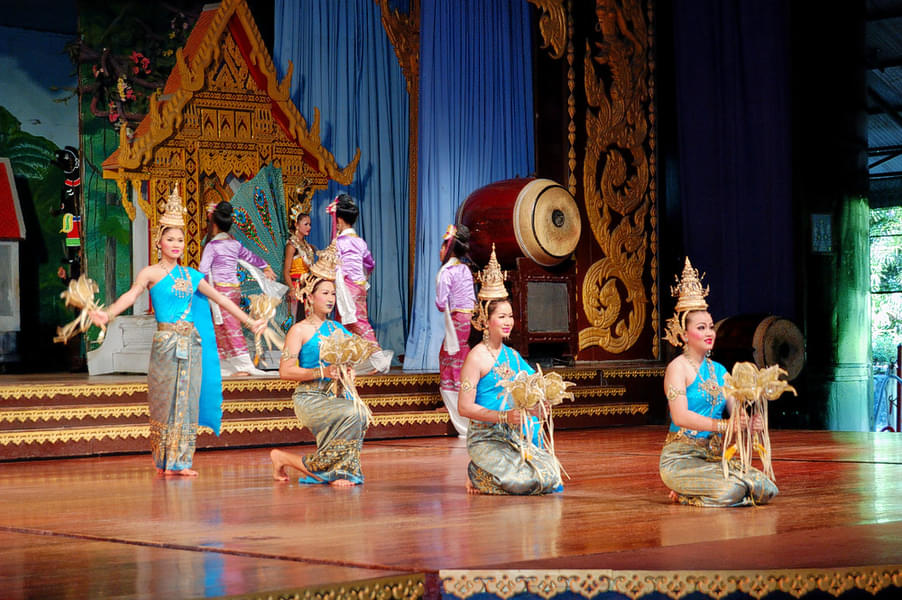 Enjoy cultural shows and get to know about Thai traditions