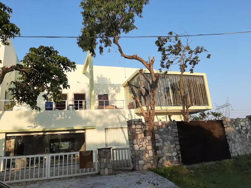 White Tranquil Stay In Rishikesh Image