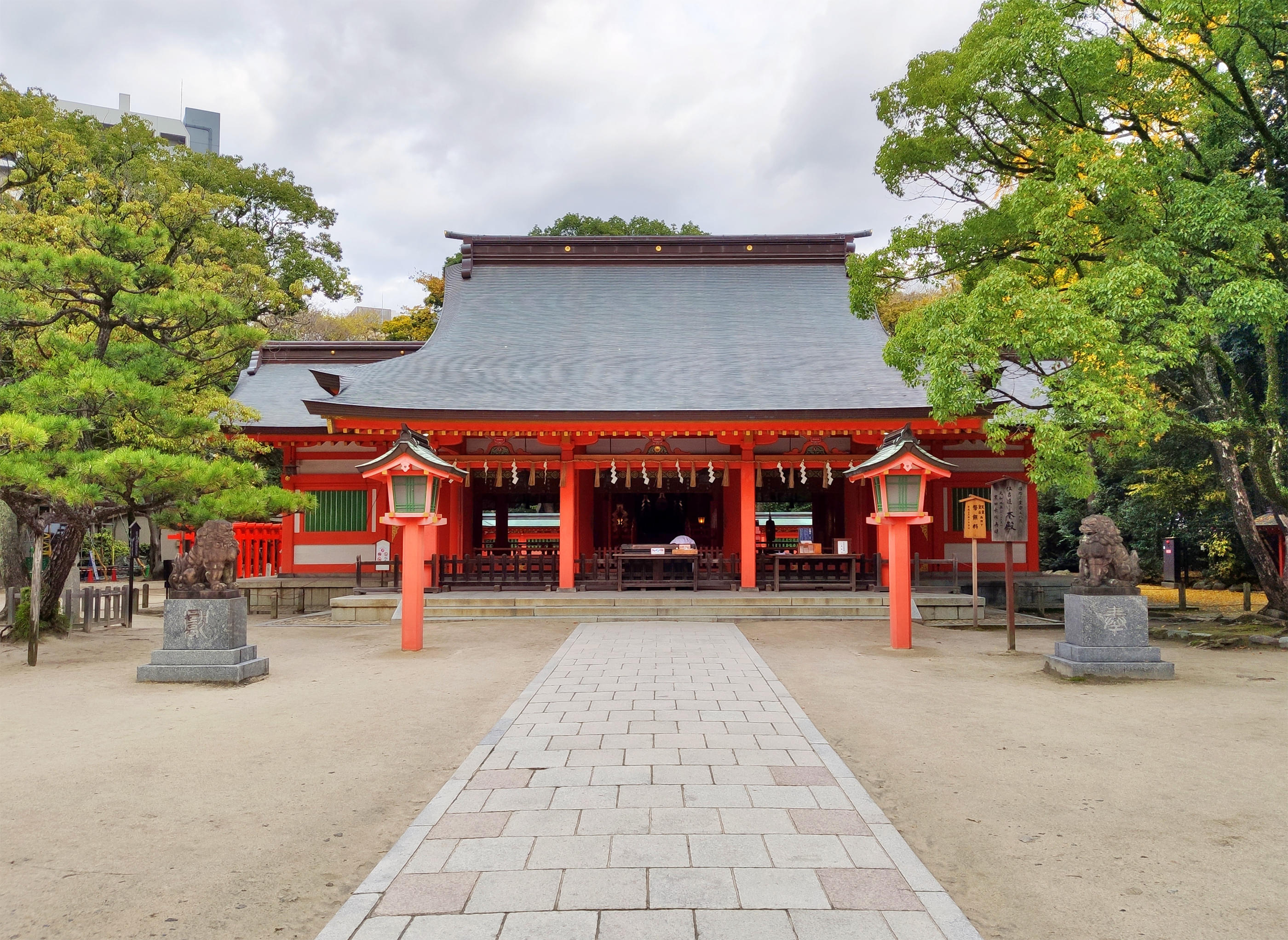 Sumiyoshi Jinja Shrine Overview