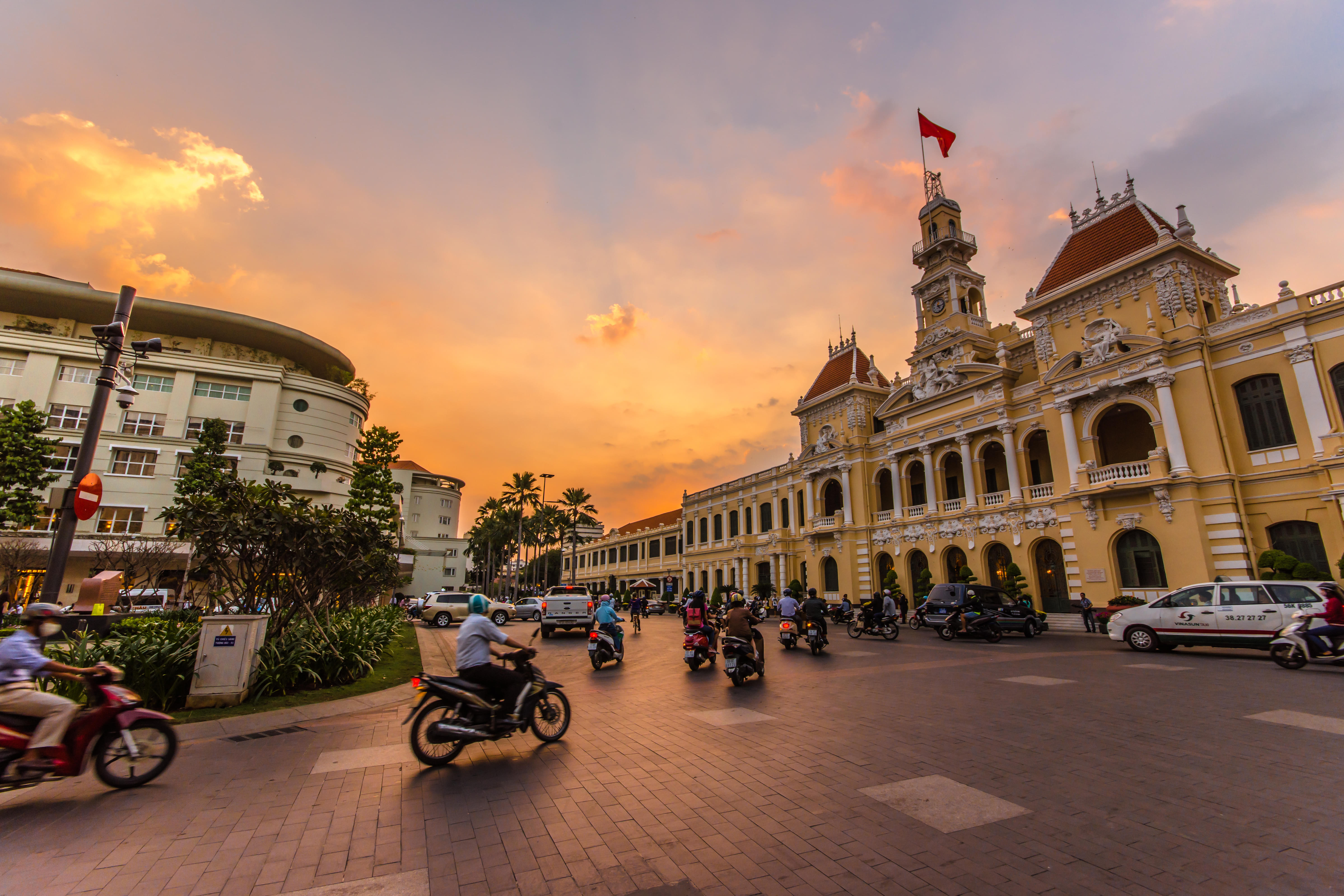 Ho Chi Minh Tour Packages | Upto 50% Off May Mega SALE