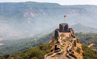 Enjoy the panoramic view of the famous Pratapgad Fort