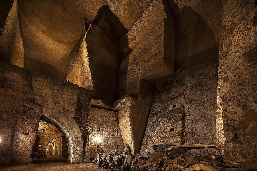 Take a guided tour to the underground Naples and discover archeological relics