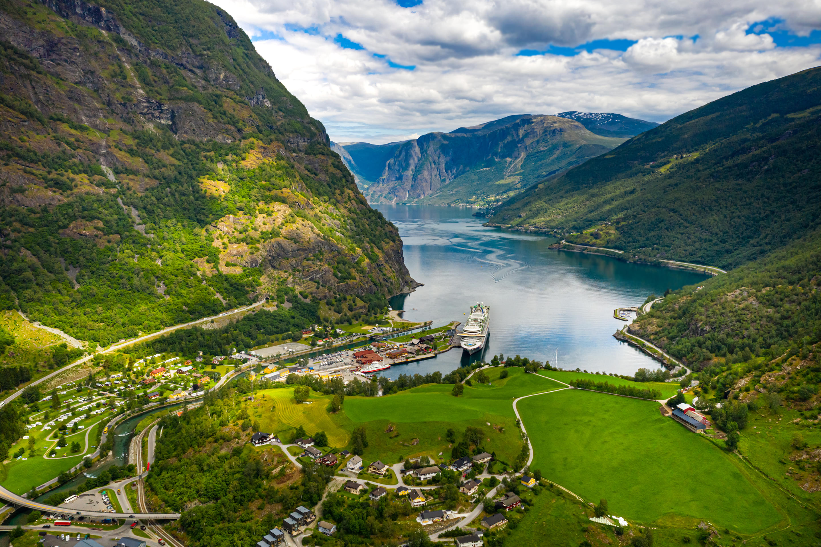Scandinavia Tour Packages | Upto 40% Off