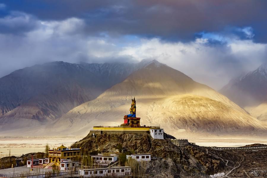 Leh Ladakh Tour Package with Tso Moriri Image