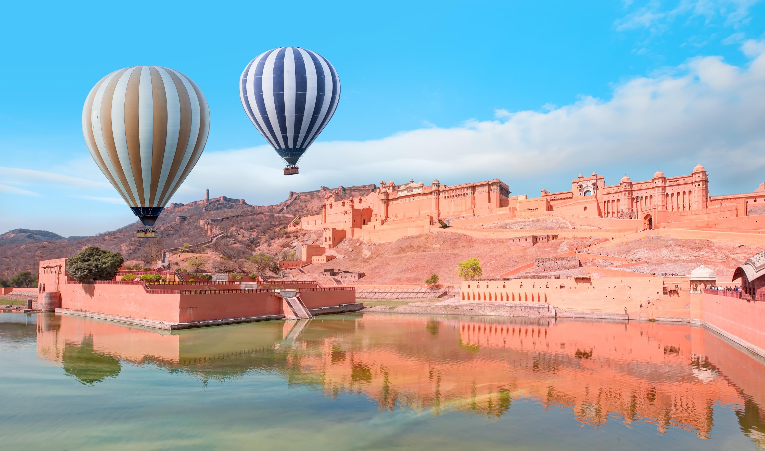 Glide over Jaipur’s beauty from the sky