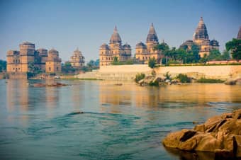 Enjoy a seamless journey from Gwalior to Orchha with convenient hotel pick-up and drop-off