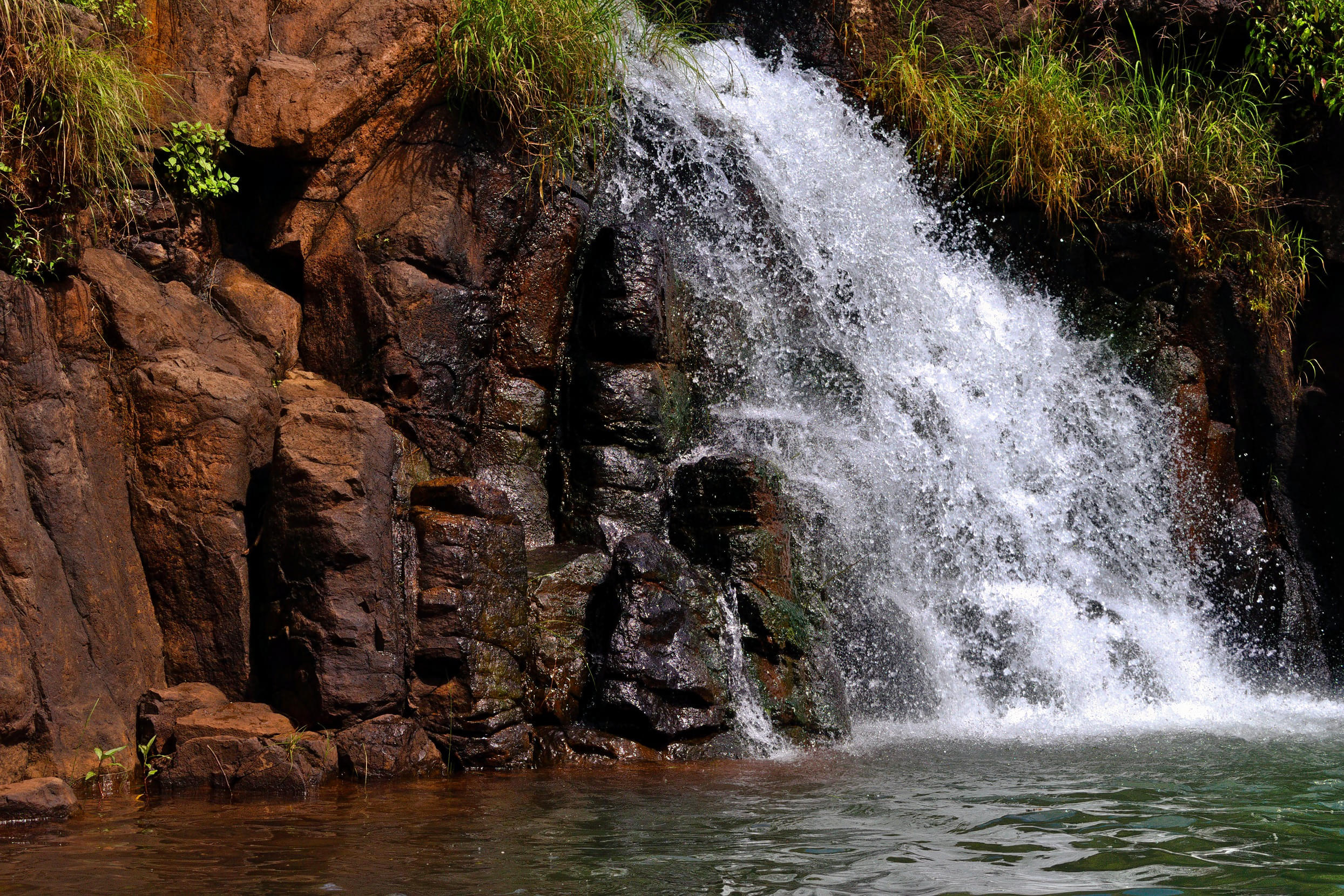 Lingmala Waterfall Overview
