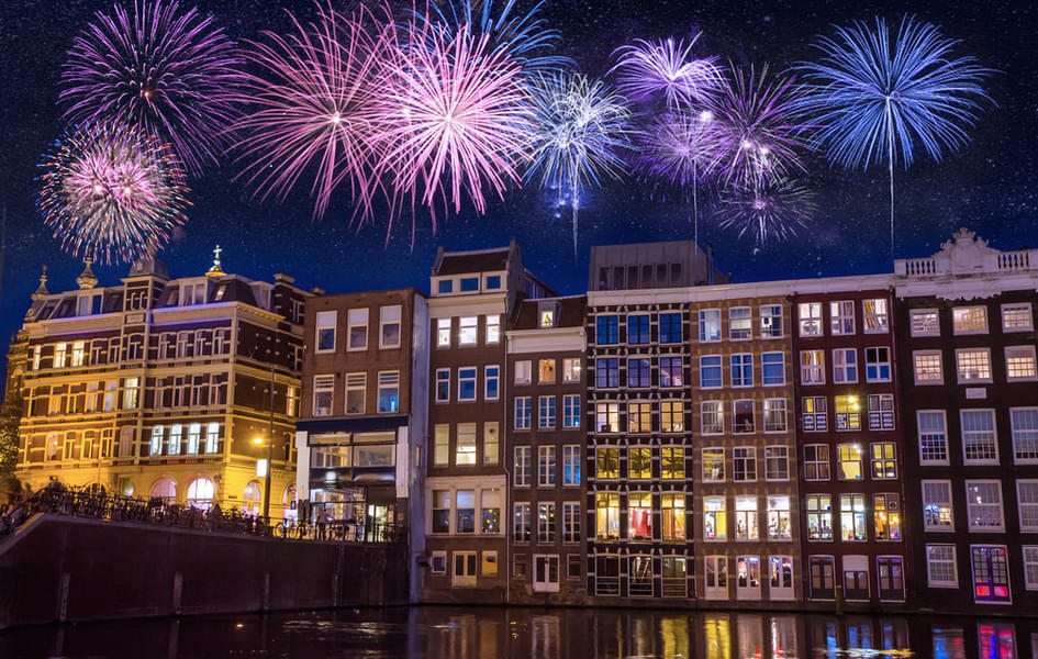 Watch Spectacular Fireworks Across Amsterdam