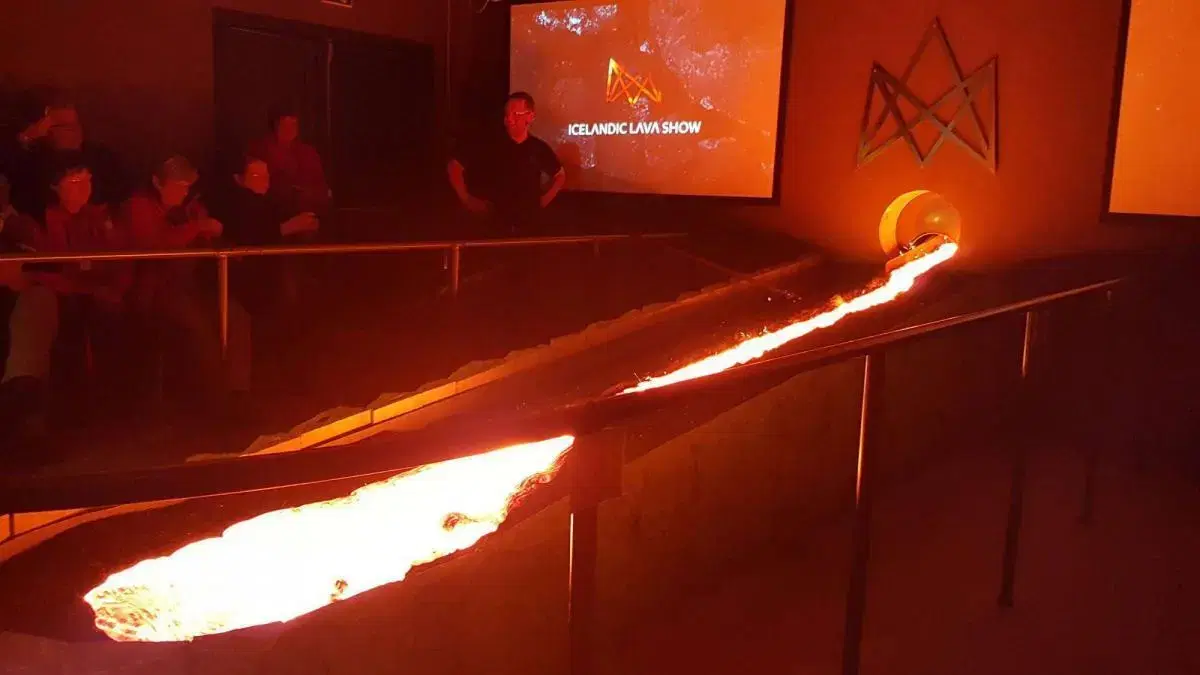 Icelandic Lava Show5.webp