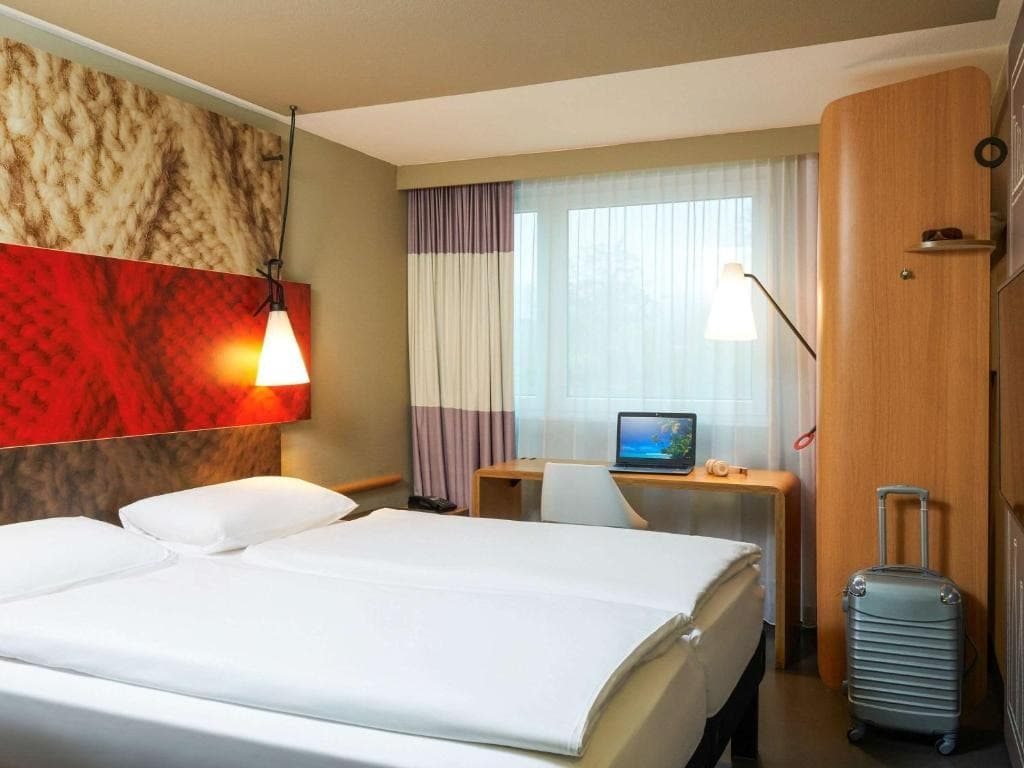 ibis Zurich City West