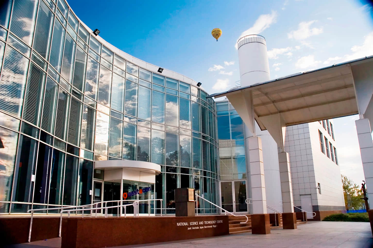 Questacon National Science And Technology