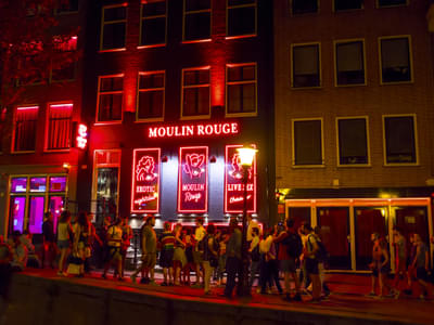 Take an insightful tour to Amsterdam Red Light District 