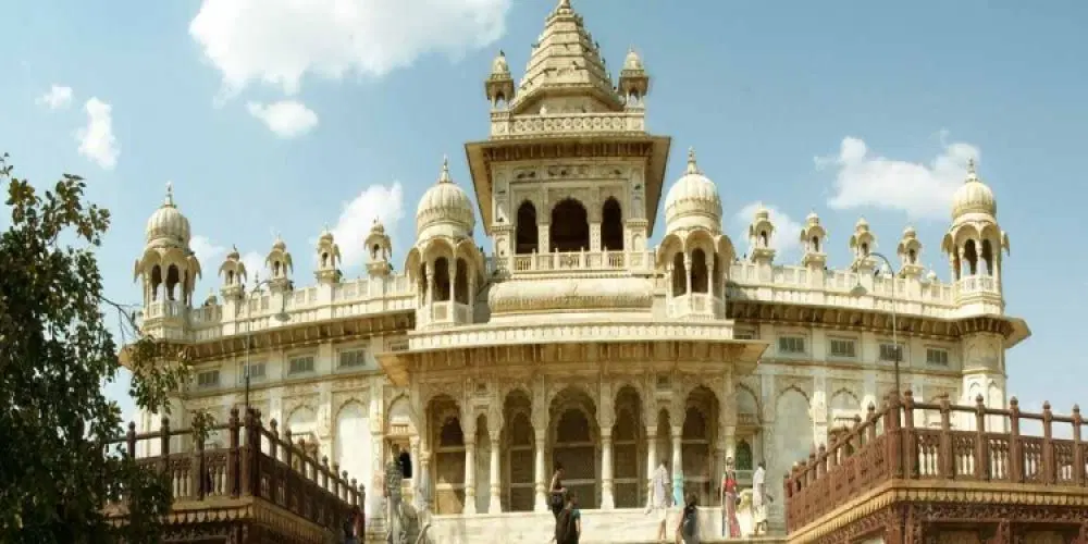 Shri Raghunath Temple, Mount Abu