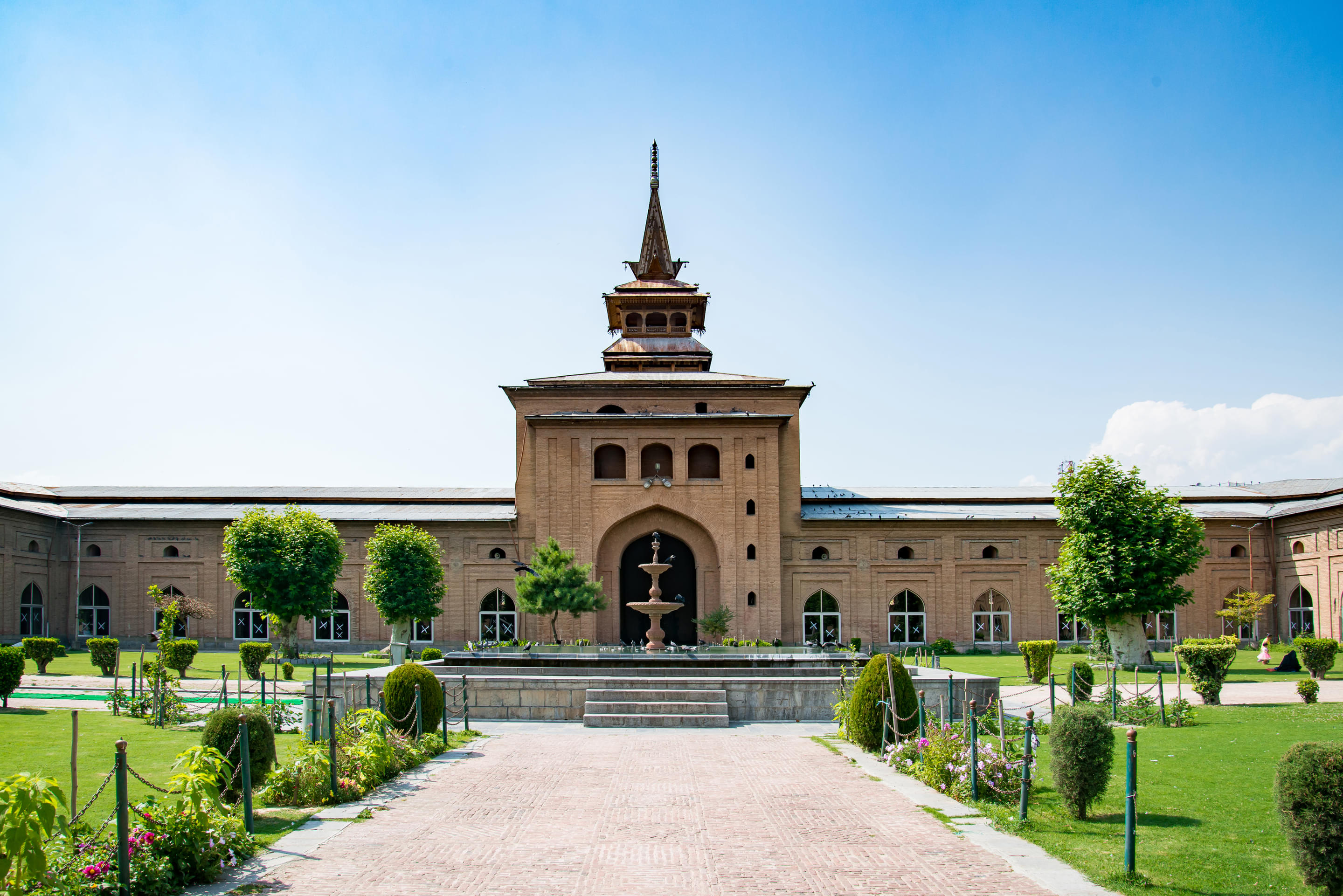 Jamia Masjid Overview