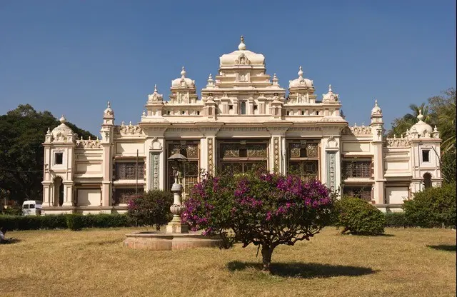 Sketch or journal in the palace courtyard