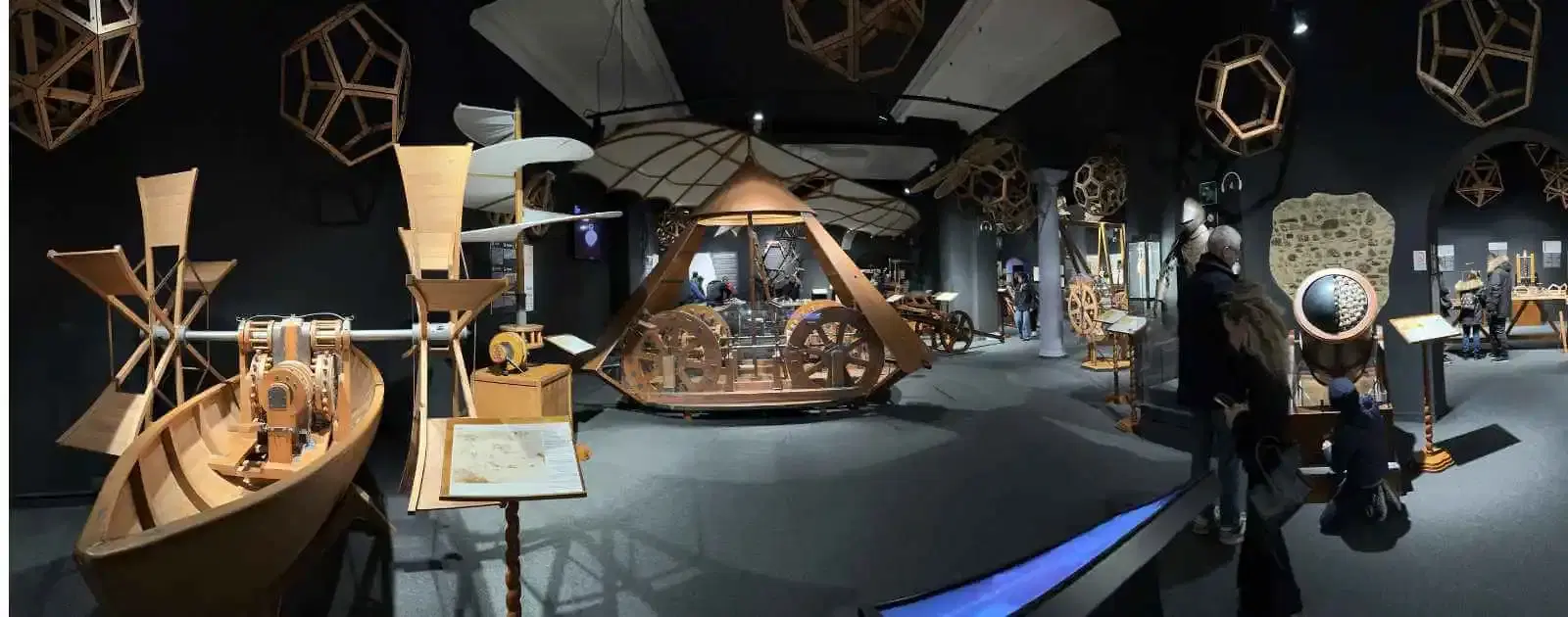 Leonardo Interactive Museum