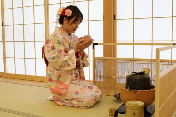 Kimono Tea Ceremony Maikoya