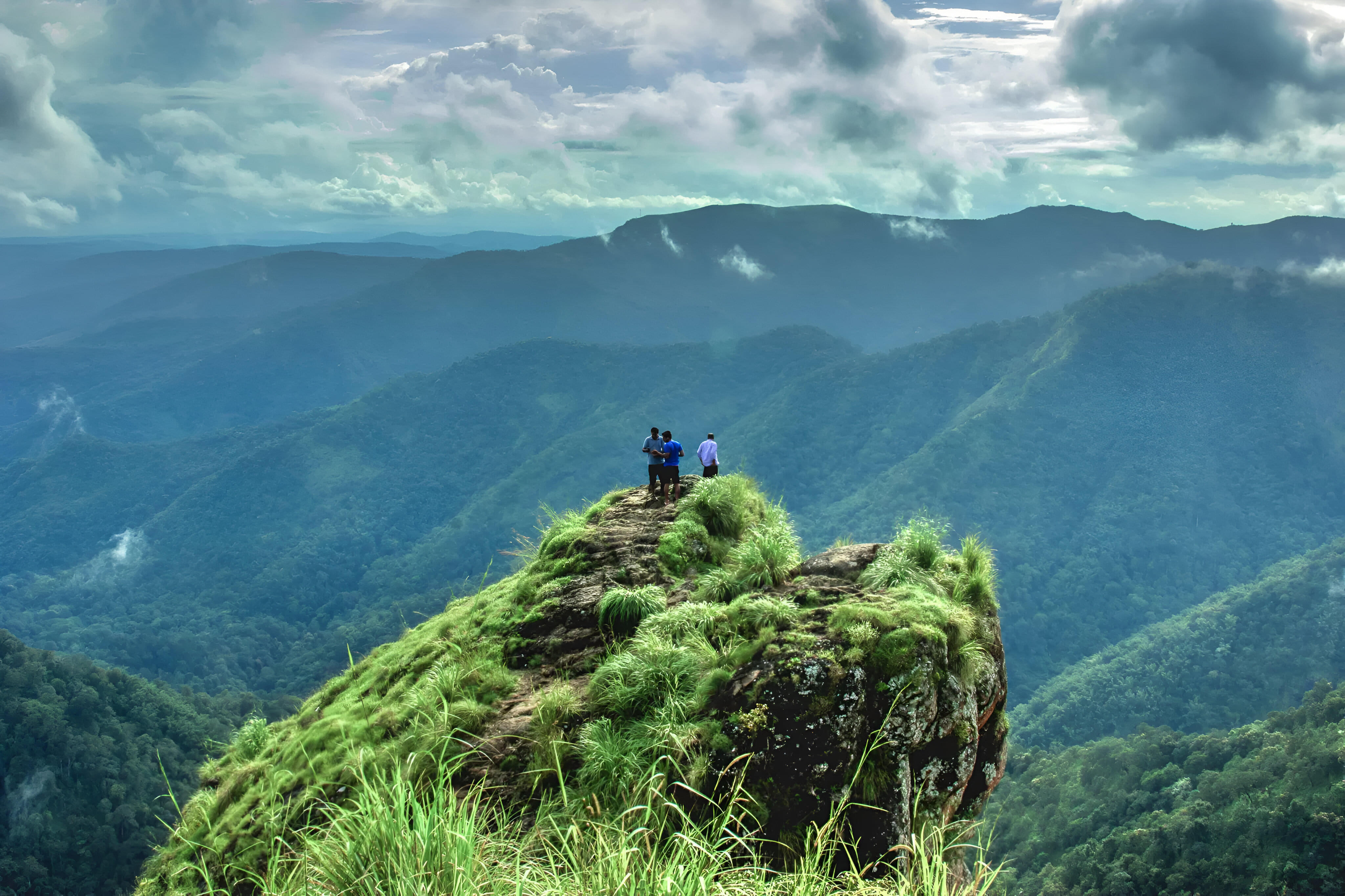 Parunthumpara Hill Viewpoint