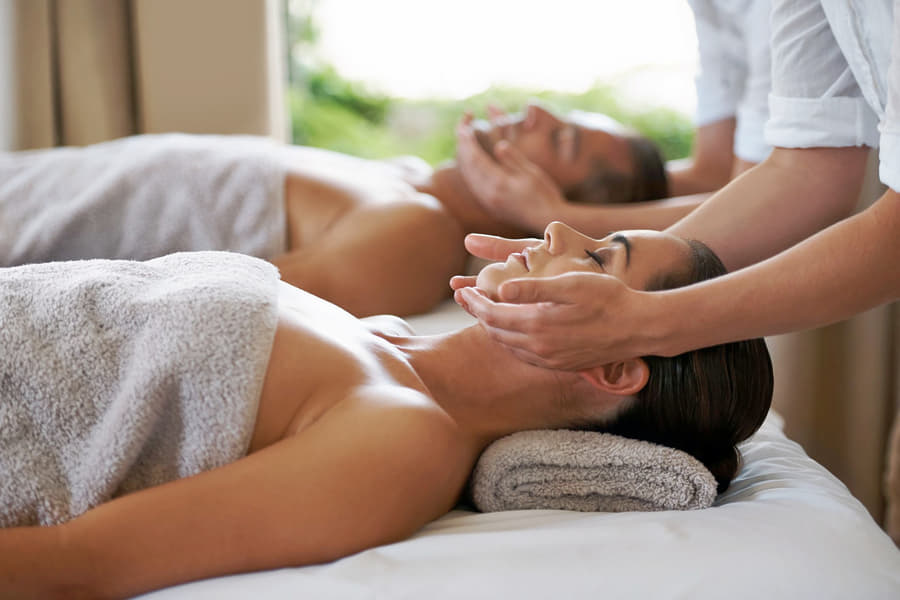 Couple Massage in Goa Image