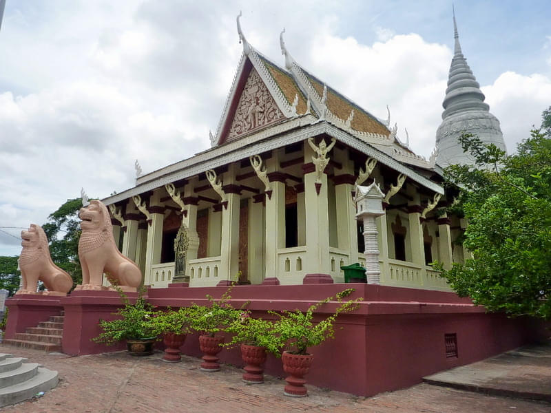 Wat Phnom Overview