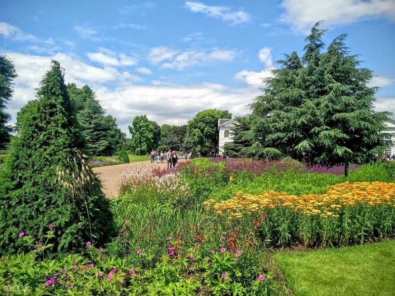 Plan Your Visit to Kew Gardens How to Reach, Location & Timings