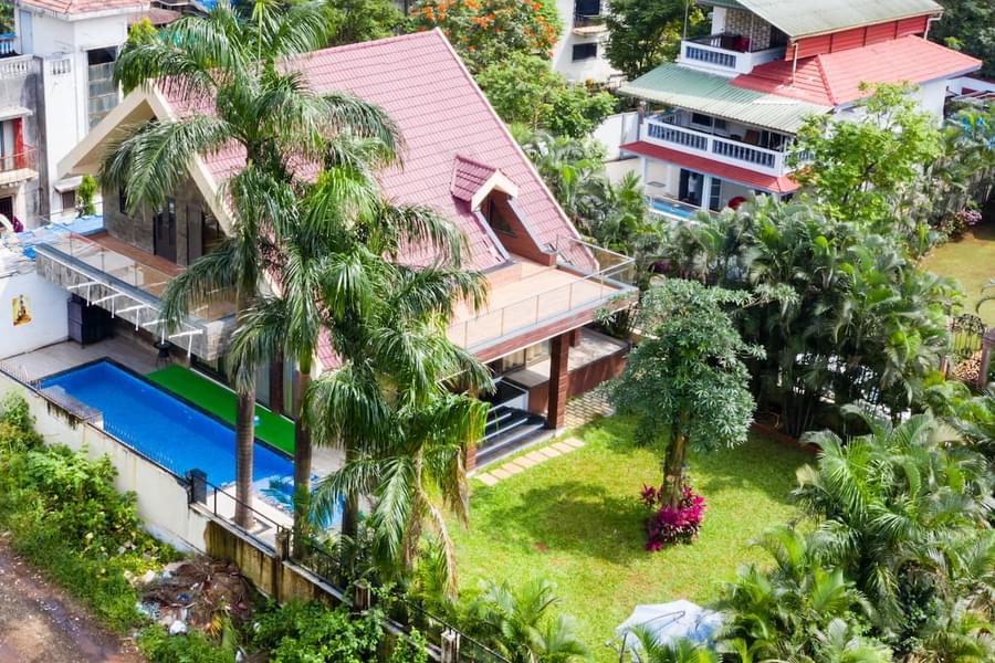 A Luxurious Villa Amidst Lush Greenery In Lonavala Image