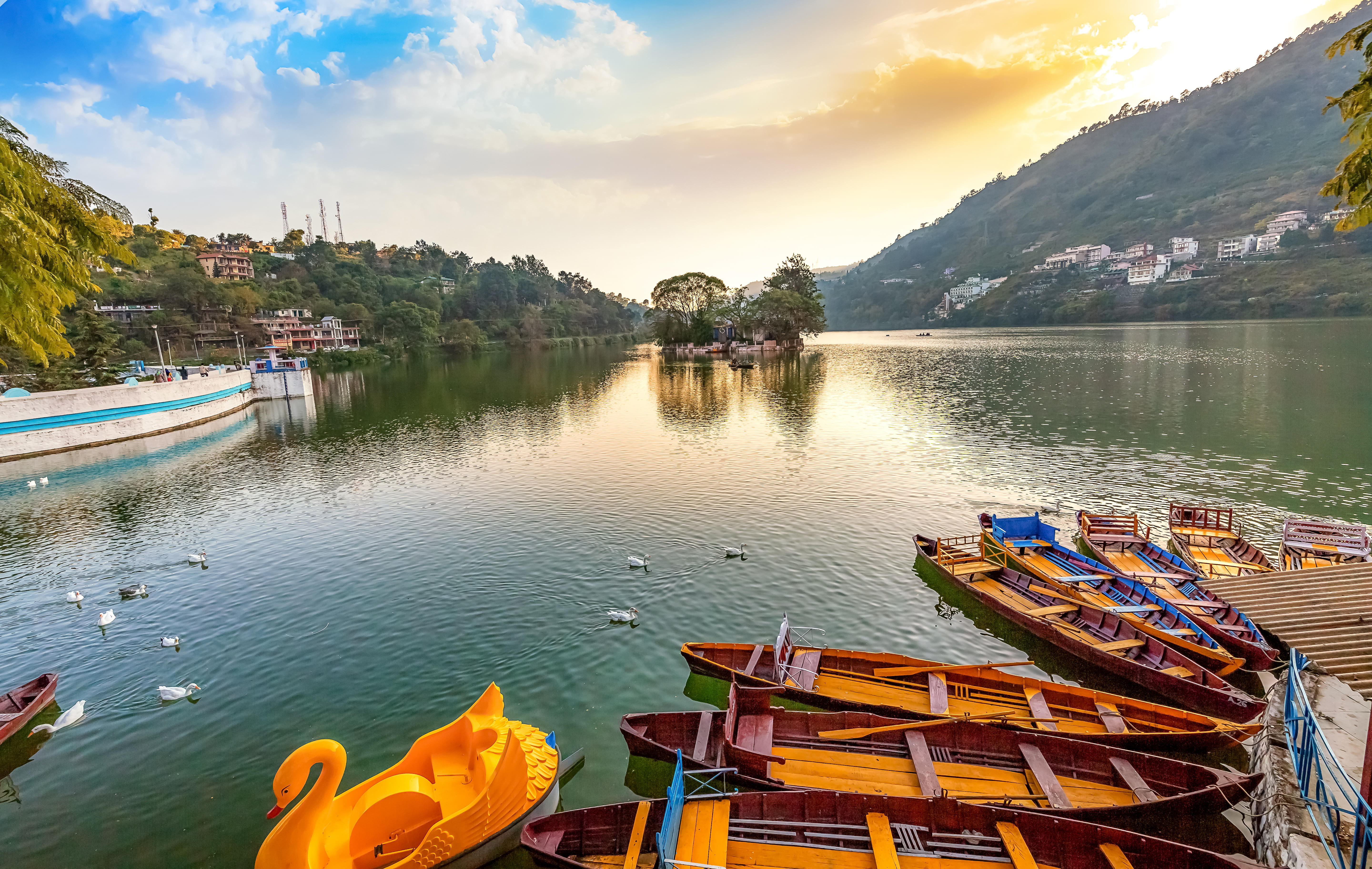Uttarakhand Packages from Bhopal | Get Upto 40% Off