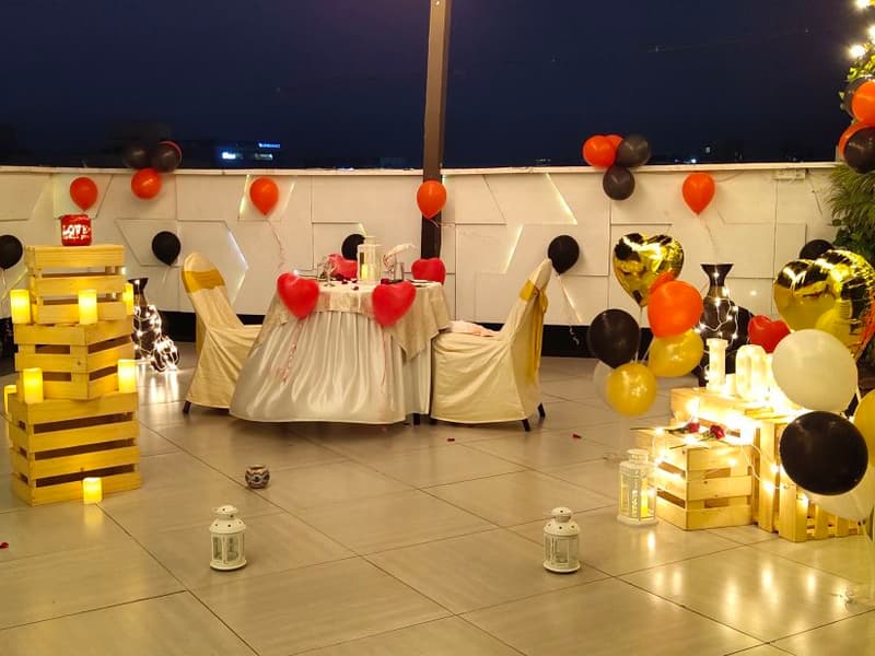 Private Rooftop Candlelight Dining Image