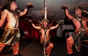 1886b3ecnq1sg9na7x7umdemlsko live%20shows%20during%20sunset%20dinner%20cruise