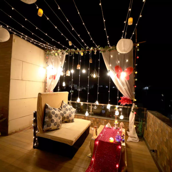 Romantic Rooftop Candlelight Dining Experience in Jaipur Image