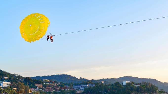 Parasailing In Phuket