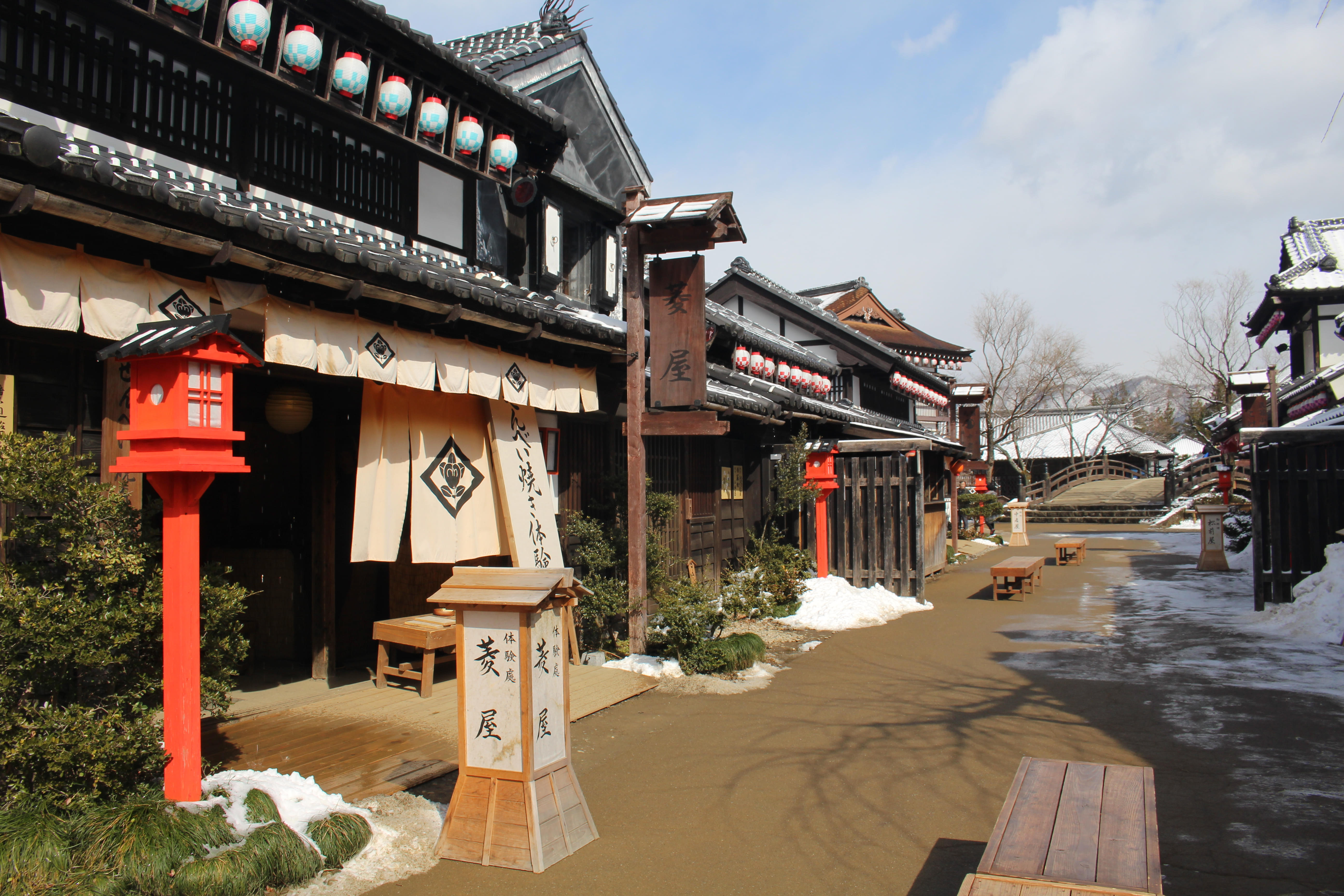  Visit resurrected small town, built in Edo-style architecture