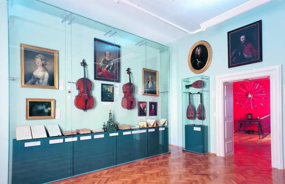 Witness the oldest private art collection in Prague as you move along
