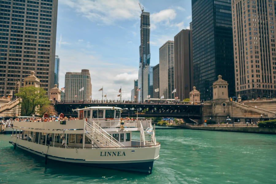 Cruise through the pristine Chicago River