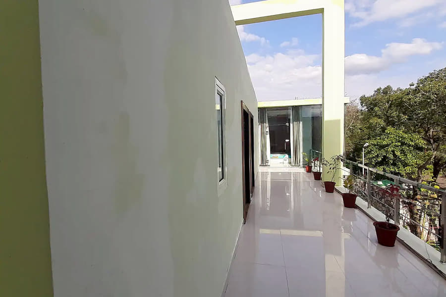 White Tranquil Stay In Rishikesh Image