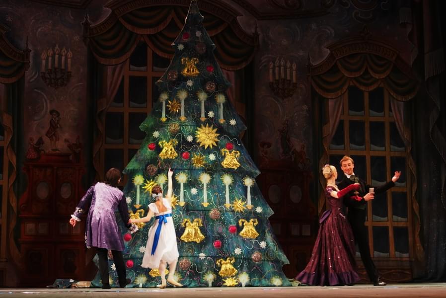Christmas Operas and Ballets