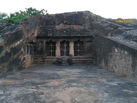 1qrpv2glzce0zk581g0yqfind8d5 moghalrajpuram caves