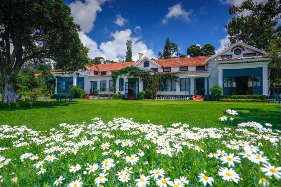 A Century Old Villa Surrounded By Hills In Coonoor Image