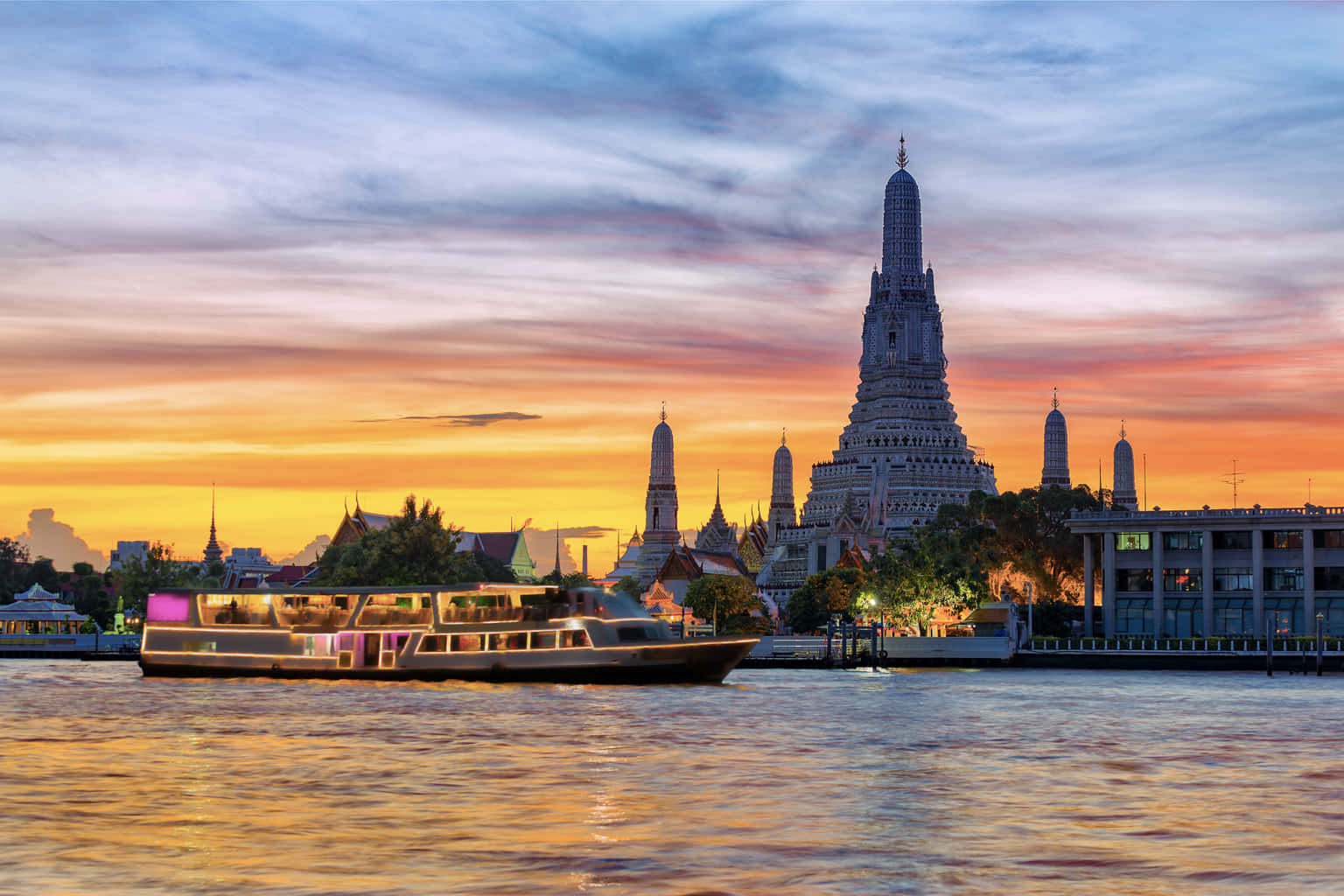 Best of Thailand | Cabaret, Cruise & Coastal Charm