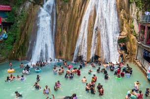 1vj8x3su46mc0kmlc12a7rqwng6z shutterstock 2463100871