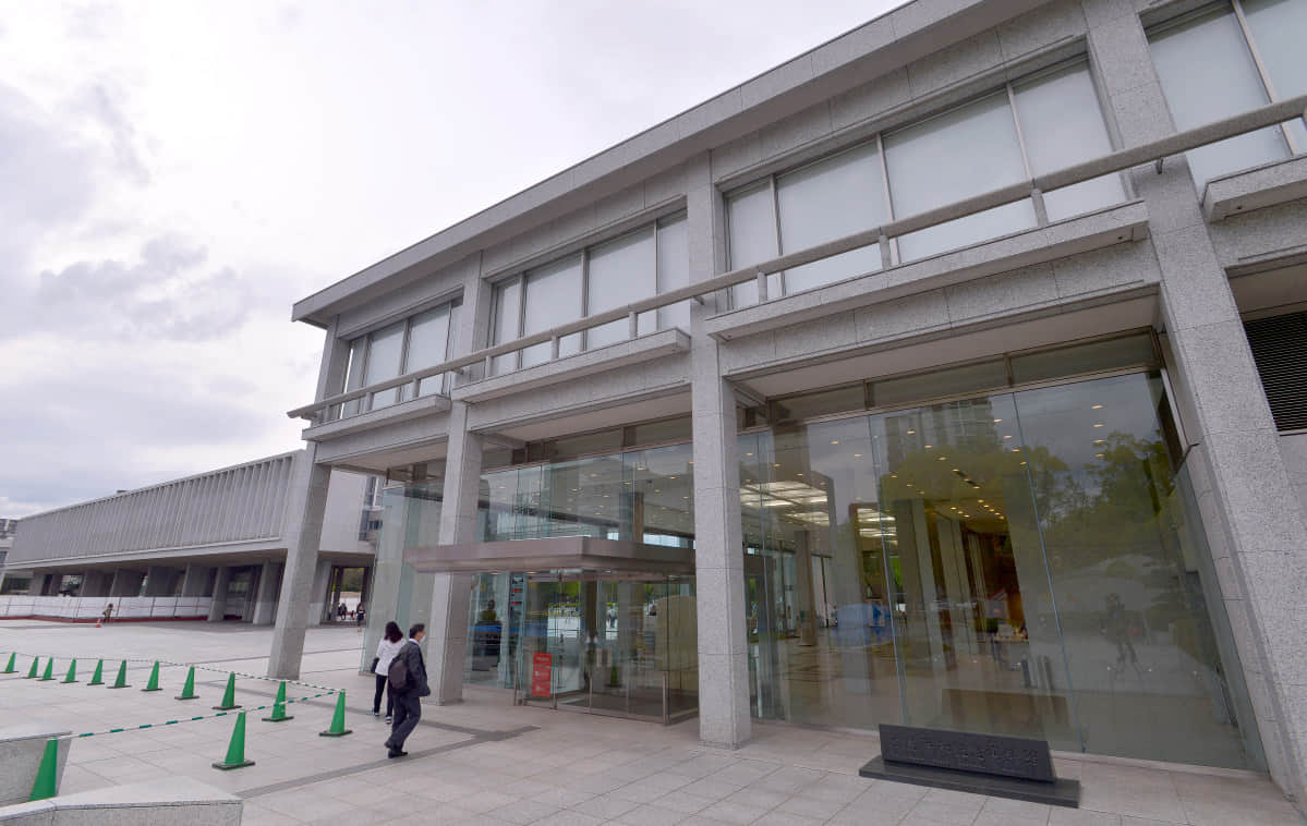 Visit the East Building