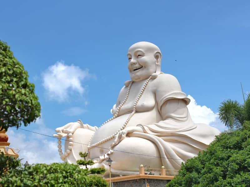 Watch the Giant Statues