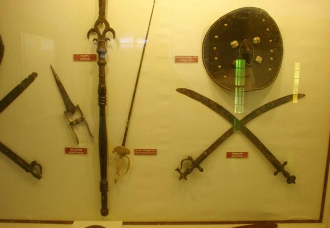 Examine the Royal Weaponry and Artefacts