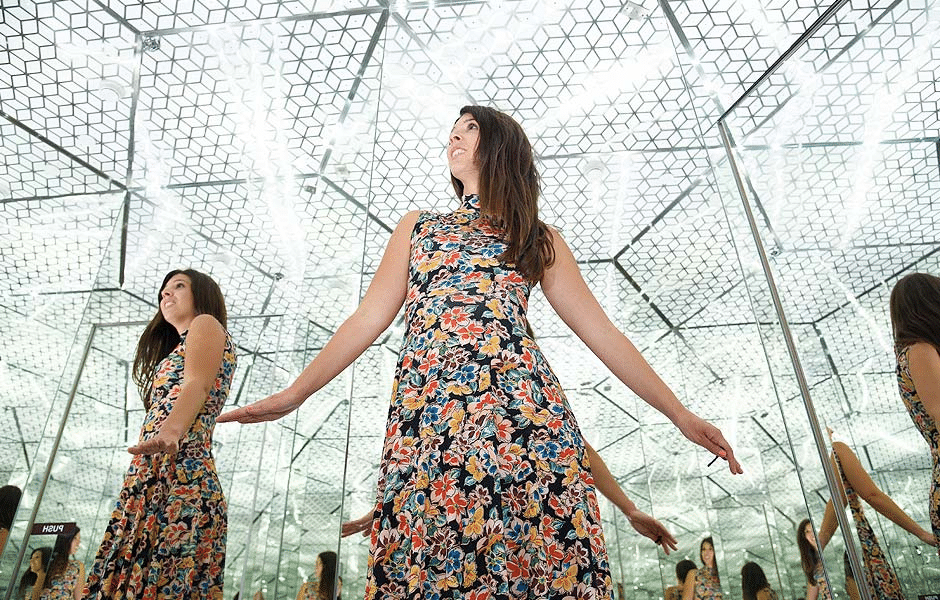 Get fascinated by the Infinity Room at the Museum of Illusions