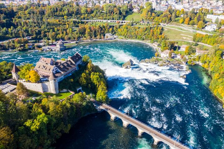 Rhine falls Zurich City.jpg