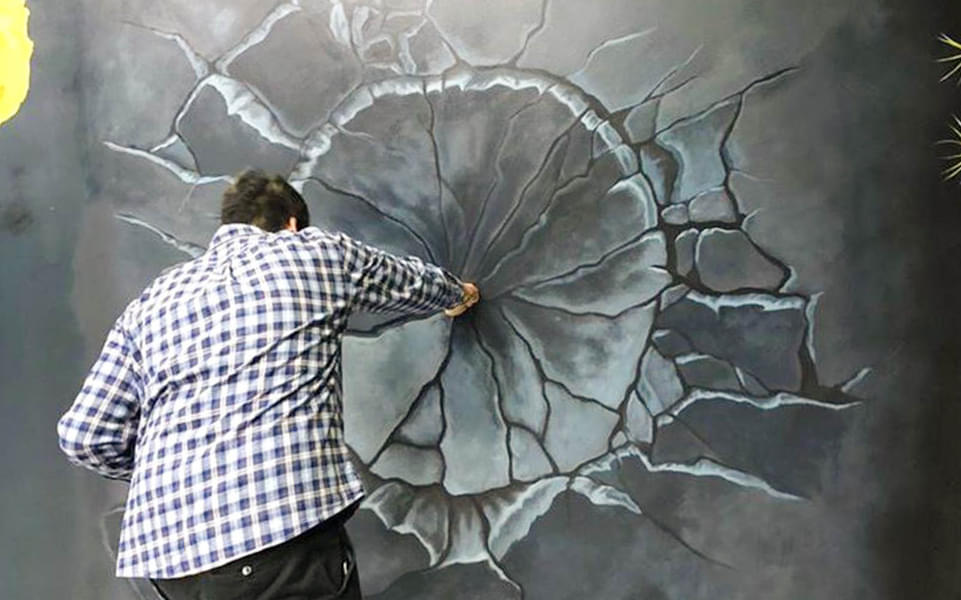 Immerse yourself in this exciting world of illusion paintings
