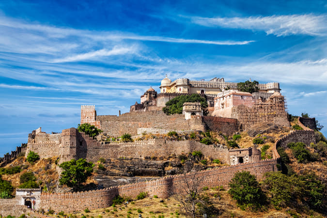 Explore the grand walls of Kumbhalgarh Fort, a UNESCO site
