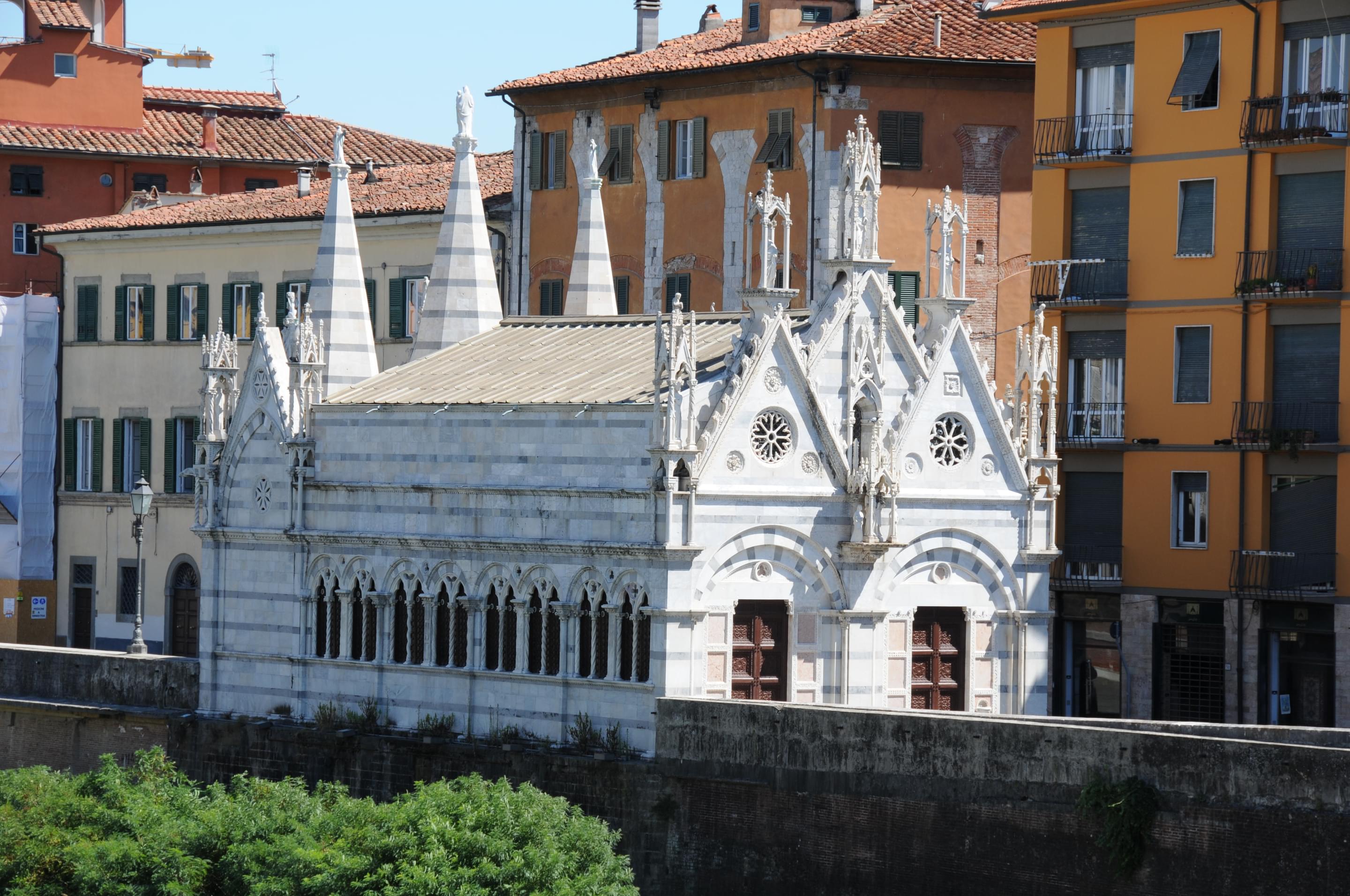 Iglesia de Santa Maria della Spina Overview